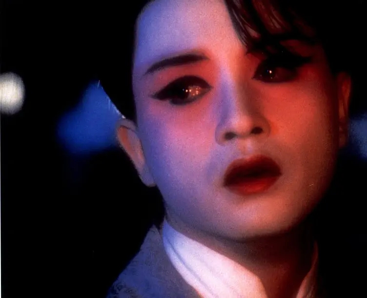 张国荣经典表演!电影《霸王别姬》影响力大,细节深刻,评论好看