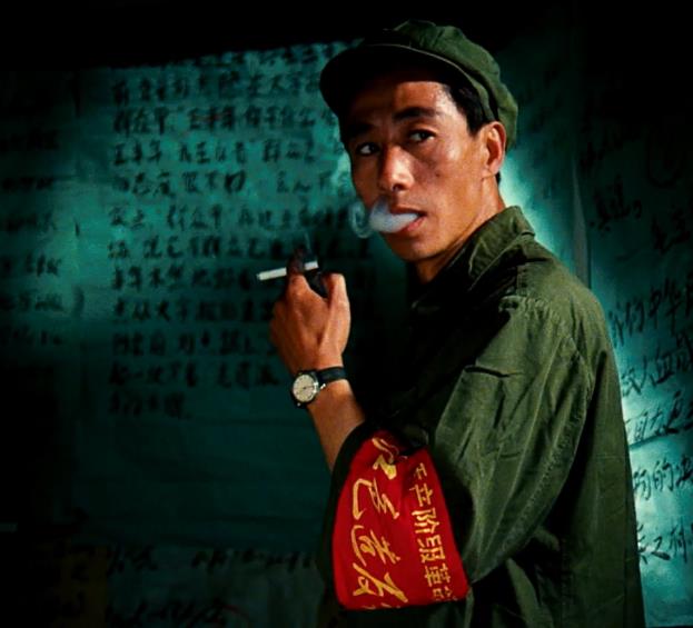 《戴手铐的旅客》电影：幸福与理想的青年追凶之路（2.4G完整版）