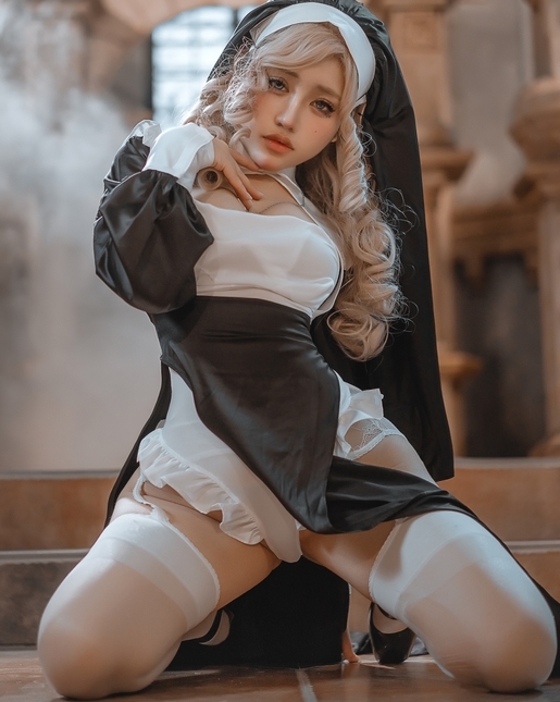 修女与神父作品视频套图