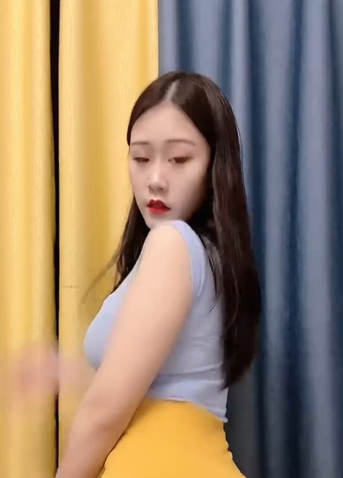 快手丨CT少女+定制有趣热舞福利+【100V2.8G】