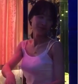 上海94年高挑学生妹《桑梦珍》5部长视频