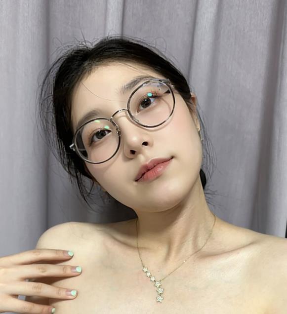 超火电报资源-秦嘉倪+[18V-369M]