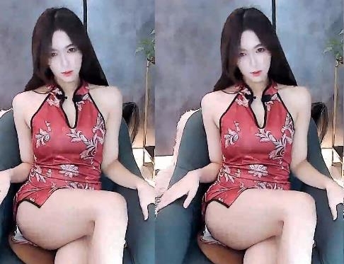 虎牙优质社保姬-石瑶，土豪高价定制旗袍情调热裤烧舞