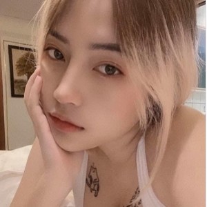 优质性感网红《89妹》 自拍分享