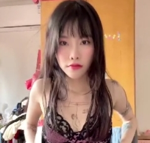 舞蹈学院反差小姐姐有尺度私拍展示，155P+8V合一