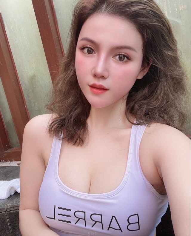 杭州素人美女被男友泄露吃瓜视频