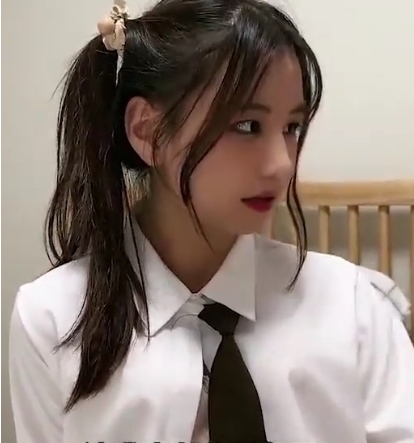 双马尾小妹《阿雅》解决哥哥某需求