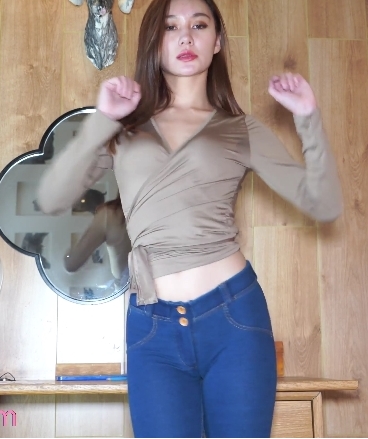 舞出精彩《古丽米热》第三期+【8V+996MB+百度盘】