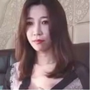 PANS女神《猪猪》有尺度直播展示