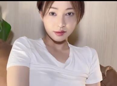 人气女神回归-一只小猫咪-yuanlili-园丽丽+[8V-3.9G]