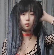 身材漂亮高三学妹《软软》和两个学长玩多人运动激战