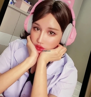 人气网红《辛尤里》付费视频