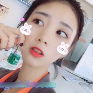 真实互动！美女被弄晕以后束缚虐玩