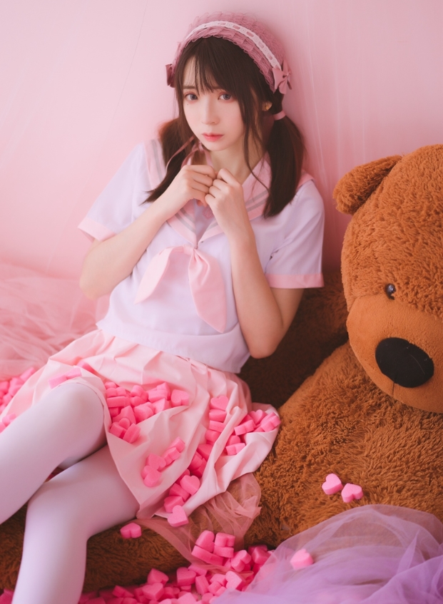 虎牙美女《胖次猫大白兔》作品