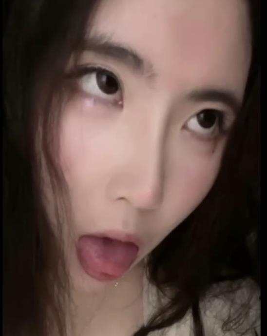 小刘亦菲-草莓老师-666大门槛福利[2V-1G]