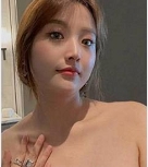 反差婊《24》打粑粑私拍展示17位反差婊