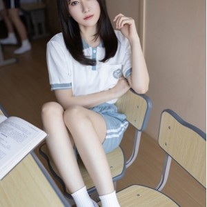 鱼子酱闺蜜 杏子 大胆私拍 4v13.4g