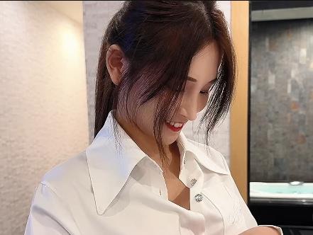 超火！艾希-外W-被颜值和棒棒糖惊艳到+[1V-878M]