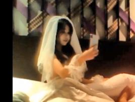 穿着白色婚纱~绝美的颜值~不戴手套修下水道！[1V-1.5G]