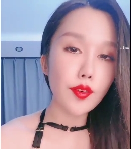 喷子《尼尼子》主播收费秀