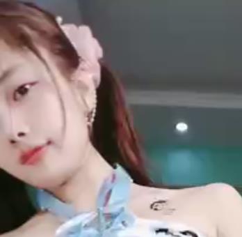 被全网誉为身材极好的五位小姐姐+[10V-4.4G]