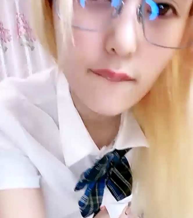 用口精品+蹲在地上深处,玩弄位白嫩胸前软肉直晃【1v+381M】【百度盘】