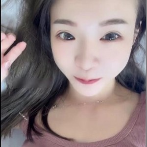 艺校舞蹈系9分颜值优质身材气质女神-小桃子-露脸私拍-动感L舞 [18V-525M]