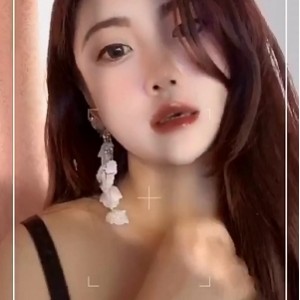 [自拍] 抖音风女神金鑫蔓笙私人订制【11P 21V 1.98G】【百度云资源】