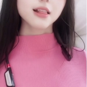 抖音兔柒柒露两点大摆锤，半荤吧，真大！【1v 928M】【百度云资源】