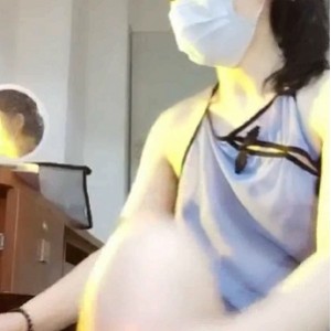 自录小狐狸直播-粉色小骚包自娱自乐表演3场3V5.9G（百度盘）