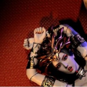 斗破苍穹-美杜莎 [1V-1.8G]