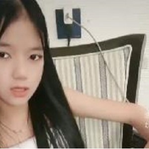 無敵光“阴”妹子-19歲  [1V-594M]