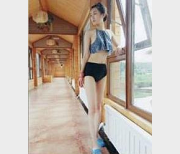 某高校校花级美女大长腿轩轩分手后被曝光热恋时互动自拍视频