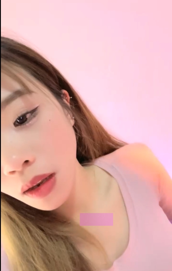 [有水]+??【橘子果粒】超甜御姐~!骚舌口水~奇怪玩具狂震~流不明液体