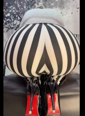 宇轩-教育Y荡小狗各种异物C扩大+2++[61V-13G]