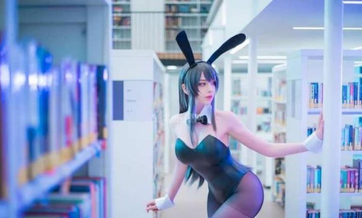 德国天花板女神（sayathefox）阿黑颜