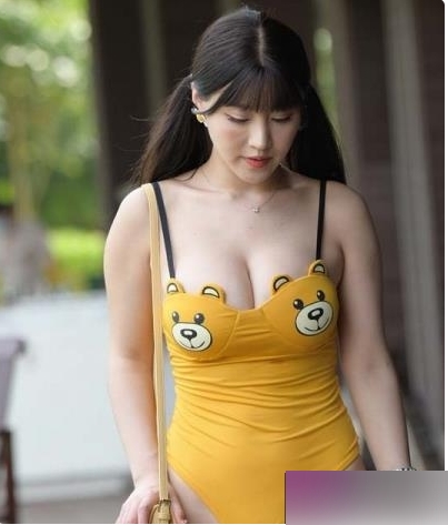 朱可儿+小熊泳装作品一部