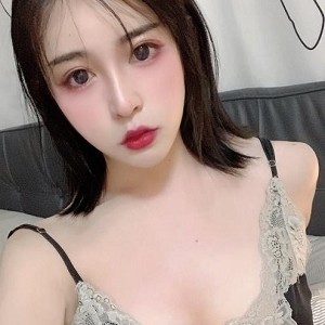 优质小脚TS妍熙：美脚、性感身材、迷人笑容，让无数粉丝为之疯