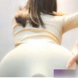 推特完具娜美 公厕作品一部