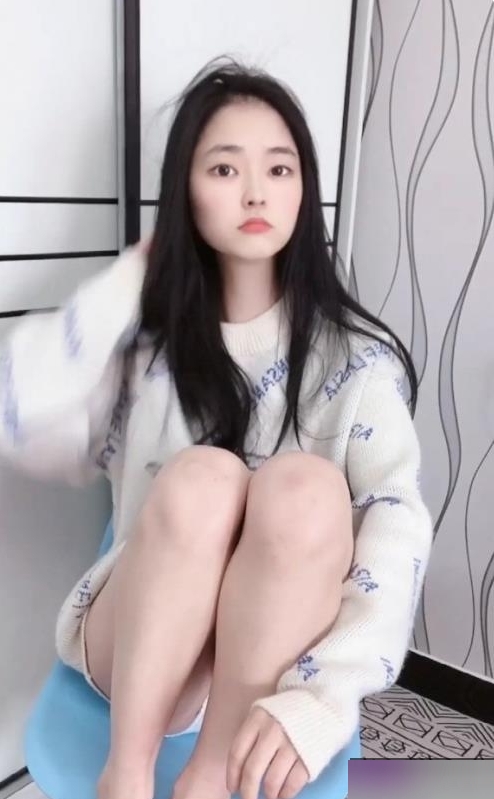 清纯网红芋喵喵+芋宝+毛衣作品一部