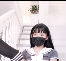 网红【白袜袜格罗丫】作品