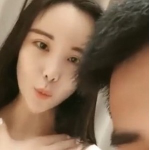 奇怪热舞 诱人的星星 52v46.2g