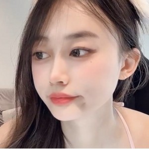 [转载搬运] 【Anan_babe】stripchat优质妹子童颜大罩杯,很久没有新资源了 [5V+4G][百度盘]