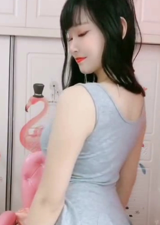 火爆斗鱼人气火爆神似明星高颜值优质美女快手爆R主播（白白兔）最新散播定制合集[50V776M]