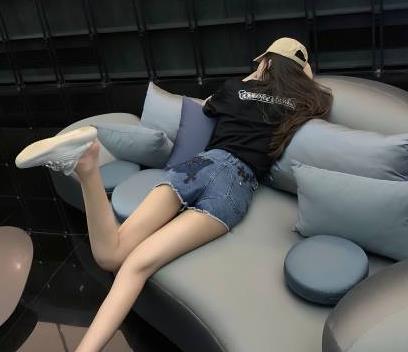 某推优质A4腰纤细粉嫩女神upkotc