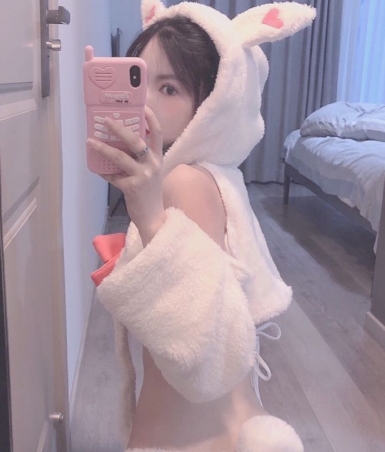 某推超人气老网红宅男最期待的浮力姬（KilledHypocrisy_烟雾）最新视频图片合集[10三人游6V874M]