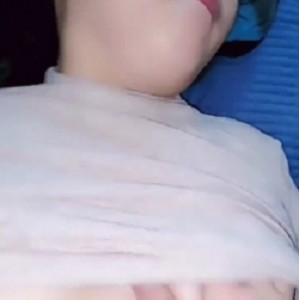 [转载搬运] 我和媽媽王者 [1V+643MB][百度盘]