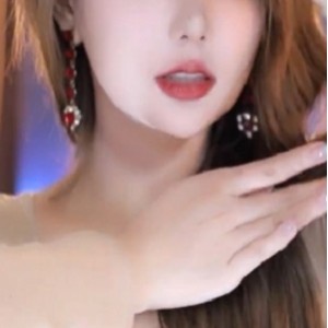 斗鱼丨Minana呀 11月 直播舞蹈合集 原版无水[35V/7.9G/百度云]