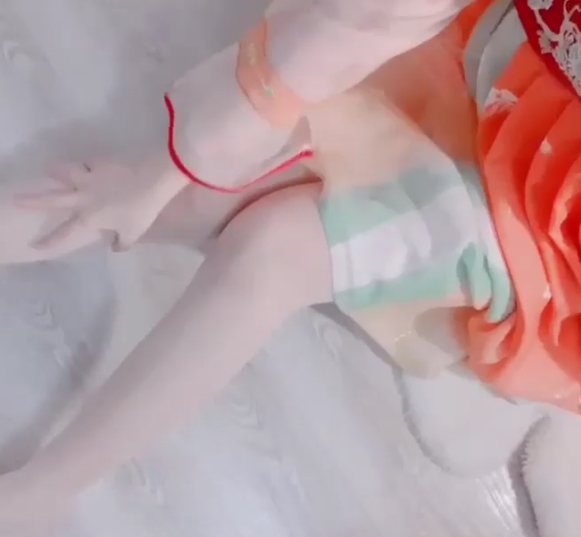 微博里有_最新自拍作品一部