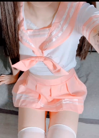 里有_粉色JK作品一部